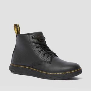 NWTs Dr. Martens Amwell SR Black